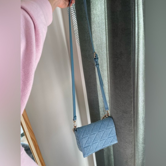 Urban Expressions Temperance - Linen Crossbody - Light Blue - Picture 10 of 12